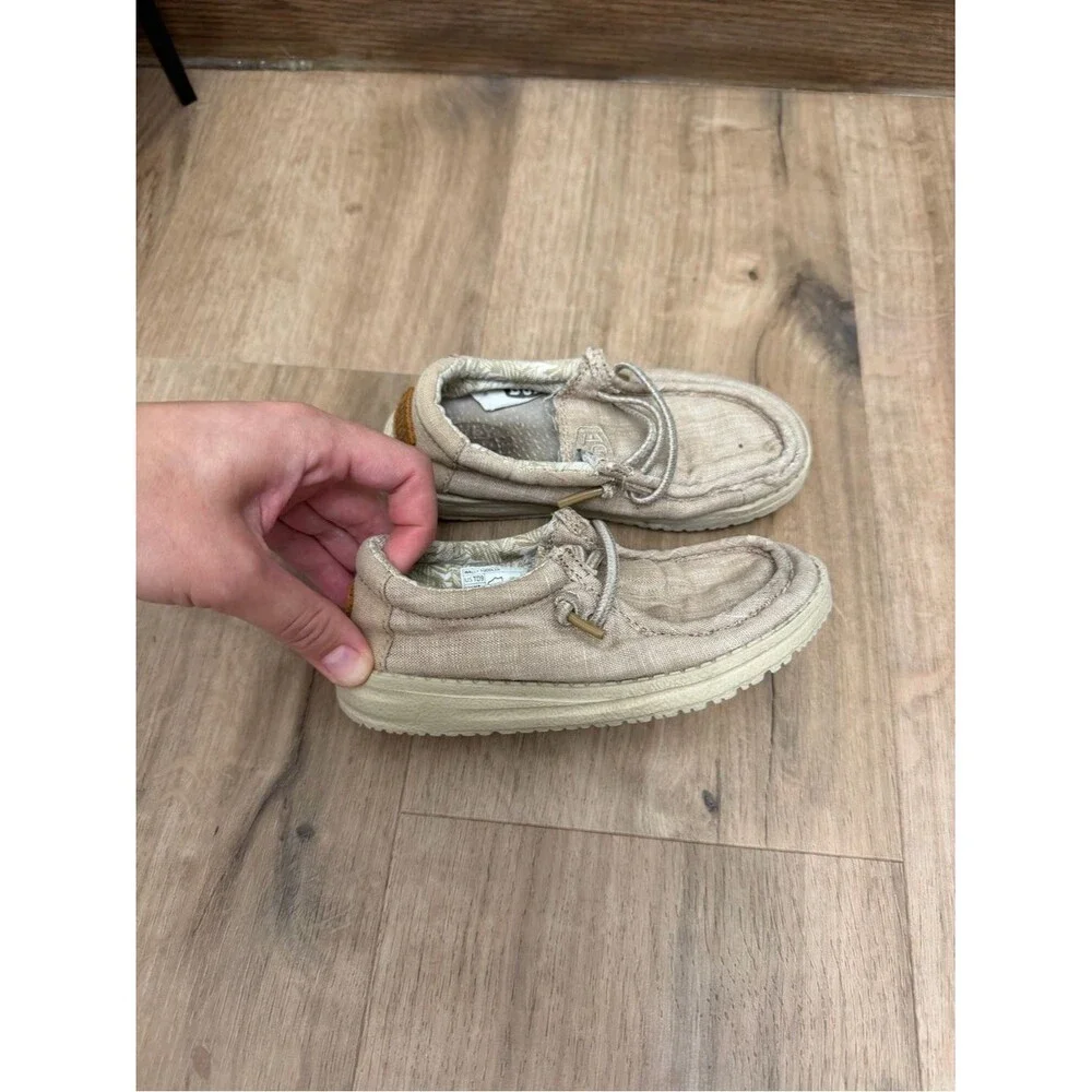 Toddler Boys Hey Dudes Casual Beige Slip-On Loafers Sz 9